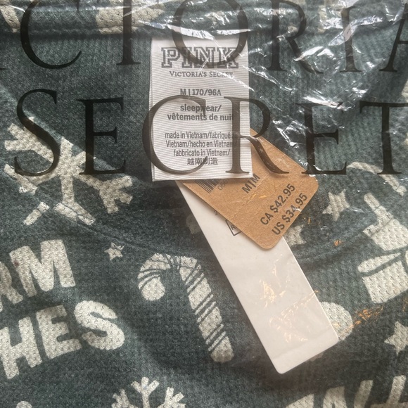 NWT Victoria's Secret PINK Green Christmas Holiday Thermal Sleepshirt - Picture 6 of 9